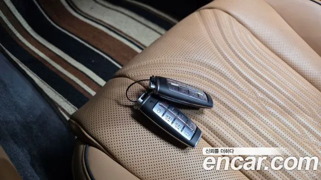 Genesis G80 RG3 — Фото автомобиля 30