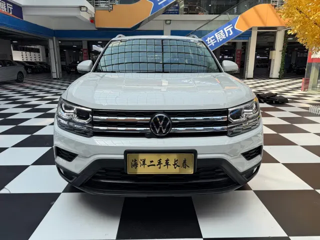 Volkswagen Tharu — Фото автомобиля 2