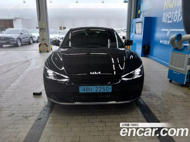 Фотография автомобиля — Kia EV6