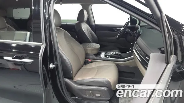 Kia Carnival Generation 4 — Фото автомобиля 25