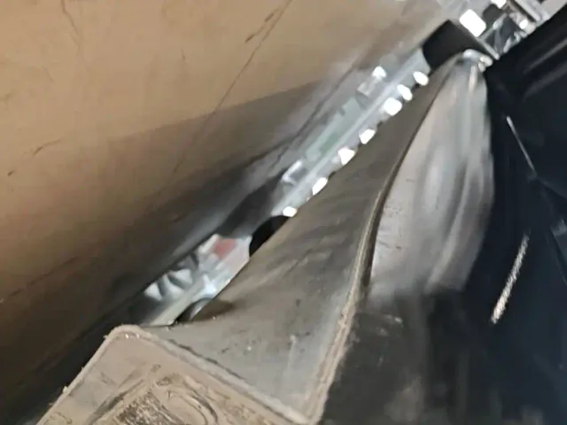 Tesla Model 3 — Фото автомобиля 21