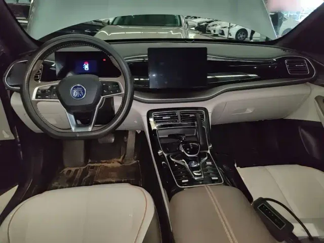 BYD Qin PLUS — Фото автомобиля 9