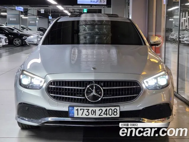 Mercedes-Benz E-Class E-класс W213 E350 4MATIC Avantgarde — Фото автомобиля 4