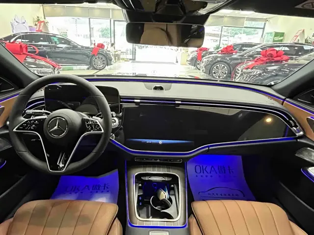 Mercedes-Benz E-Class — Фото автомобиля 6