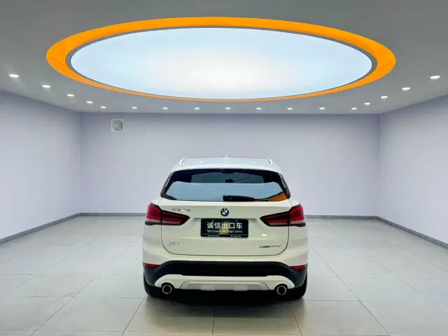 BMW X1 — Фото автомобиля 5