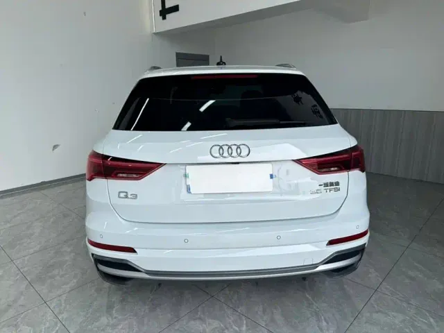 Audi Q3 — Фото автомобиля 5