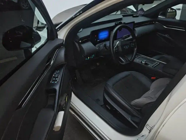 Ford Mondeo — Фото автомобиля 12