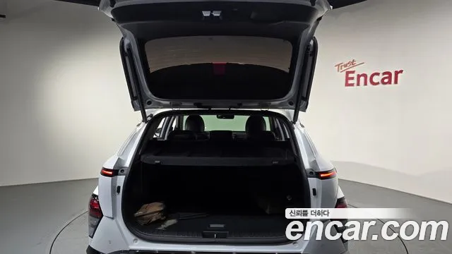 Hyundai Kona — Фото автомобиля 16