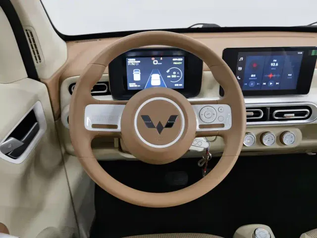 Wuling Hongguang Mini EV — Фото автомобиля 11