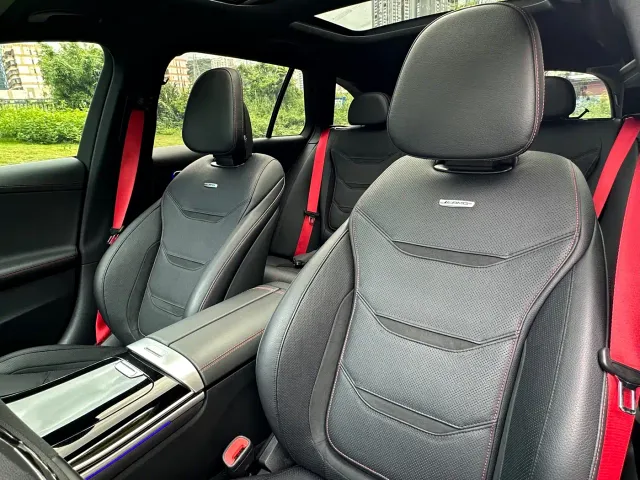 Mercedes-Benz C-Class AMG — Фото автомобиля 12