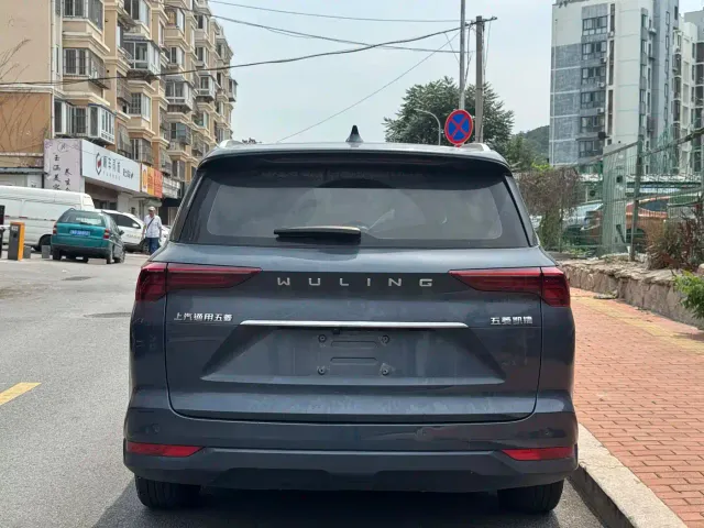 Wuling Victory — Фото автомобиля 16