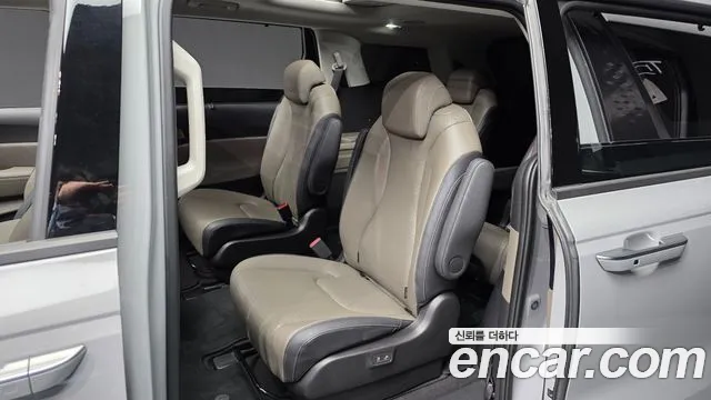 Kia Carnival — Фото автомобиля 16