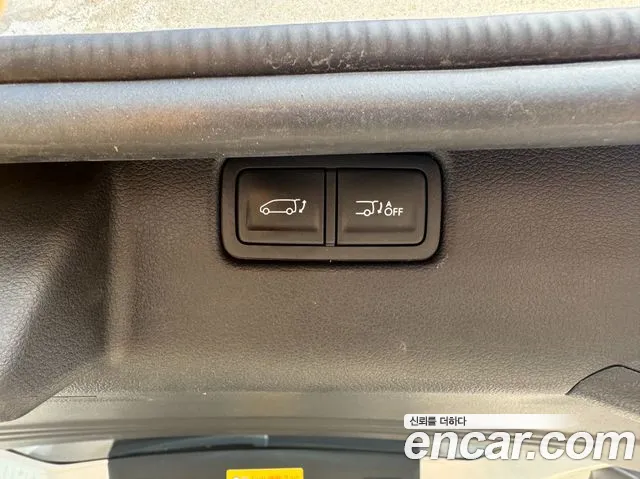 Hyundai Staria Staria L3.5 Инвалидная коляска Подъёмник/Slope — Фото автомобиля 14