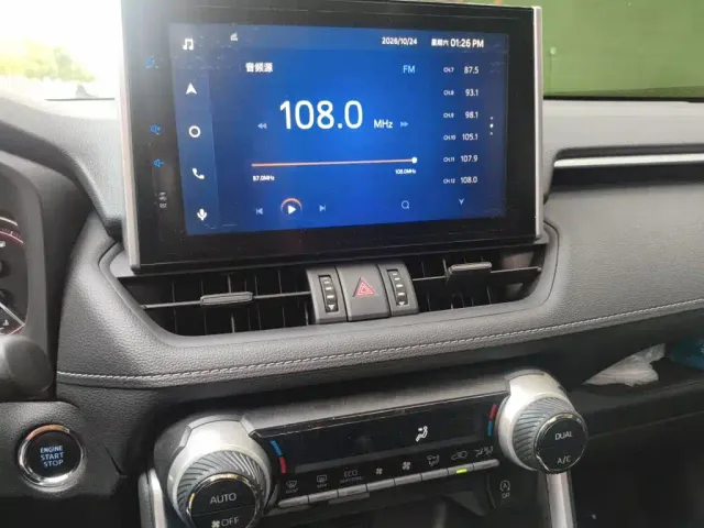 Toyota RAV4 — Фото автомобиля 9