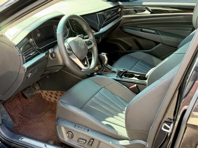 Volkswagen Passat — Фото автомобиля 4