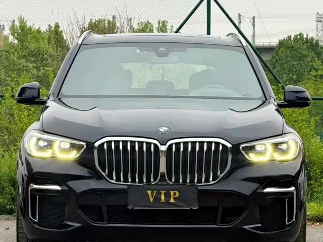 BMW X5 — Фото автомобиля 2