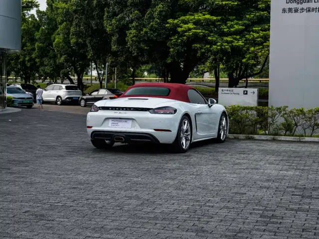 Porsche 718 — Фото автомобиля 16