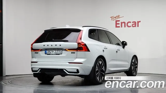 Фотография автомобиля — Вольво XC60