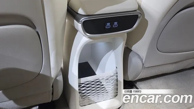 Genesis GV60 — Фото автомобиля 19