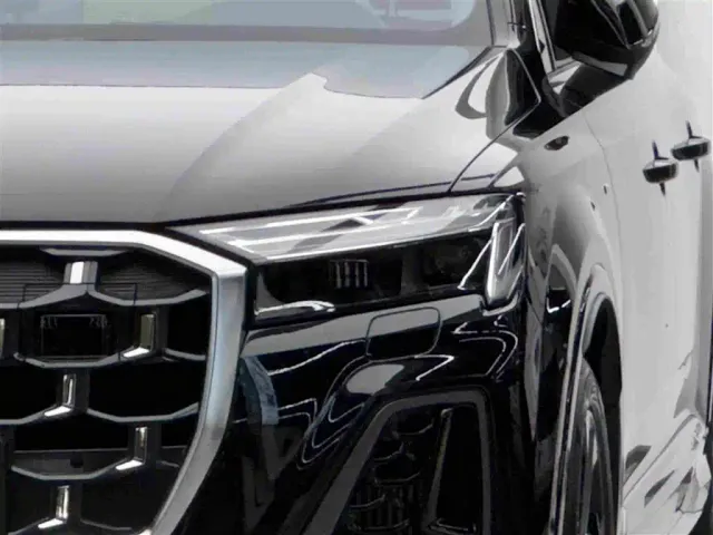 Audi Q7 — Фото автомобиля 3