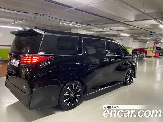 Toyota Alphard 4th Gen — Фото автомобиля 3