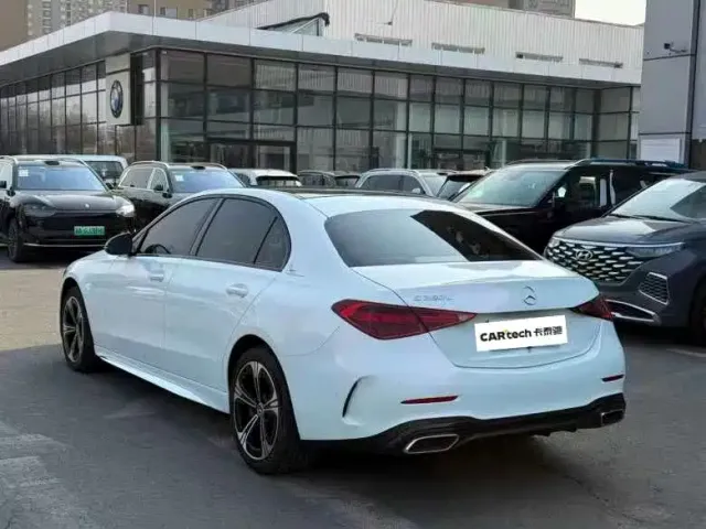 Mercedes-Benz C-Class — Фото автомобиля 4