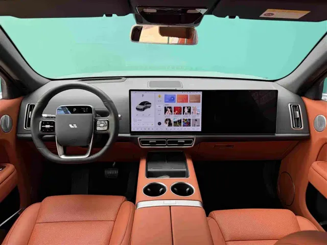 Li Auto L7 — Фото автомобиля 5