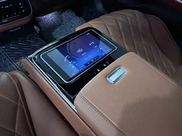Mercedes-Benz S-Class — Фото автомобиля 20