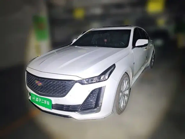 Фотография автомобиля — Cadillac CT5