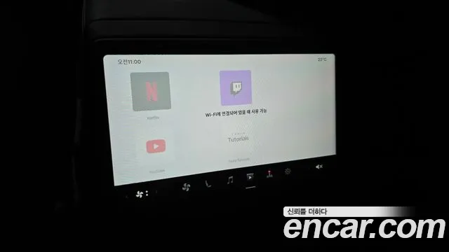 Tesla Model Y — Фото автомобиля 28