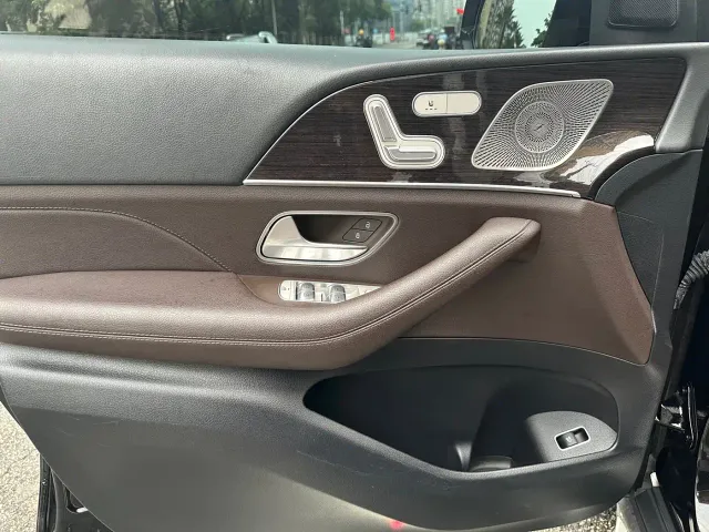 Mercedes-Benz GLE-Class — Фото автомобиля 14