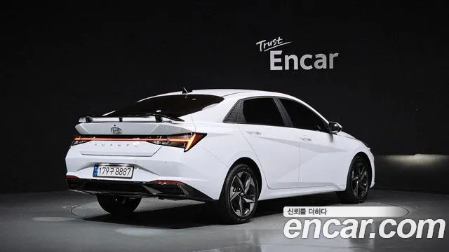 Hyundai Avante — Фото автомобиля 2
