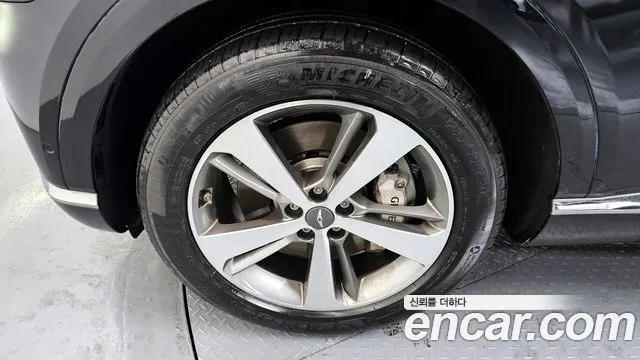 Genesis GV80 2.5T Бензин AWD — Фото автомобиля 5