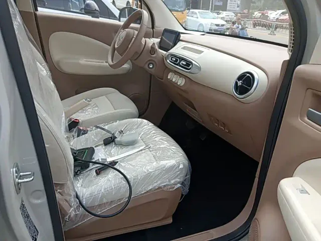 Wuling Hongguang Mini EV — Фото автомобиля 24
