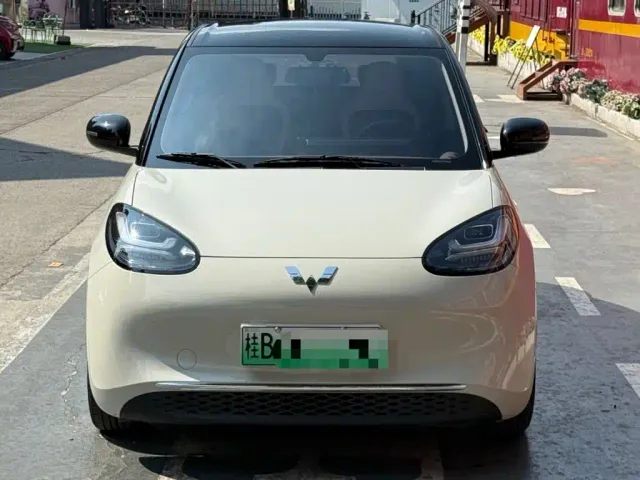 Wuling Bingo — Фото автомобиля 2