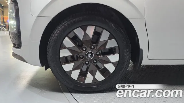 Hyundai Staria Staria — Фото автомобиля 5