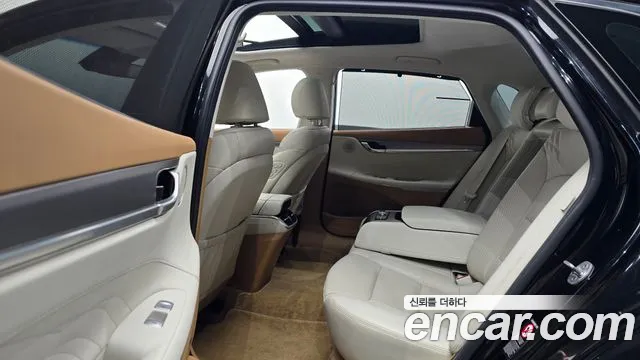 Hyundai Grandeur New — Фото автомобиля 18