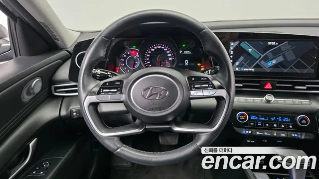 Hyundai Avante CN7 — Фото автомобиля 12
