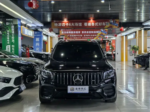 Mercedes-Benz GLB AMG — Фото автомобиля 2