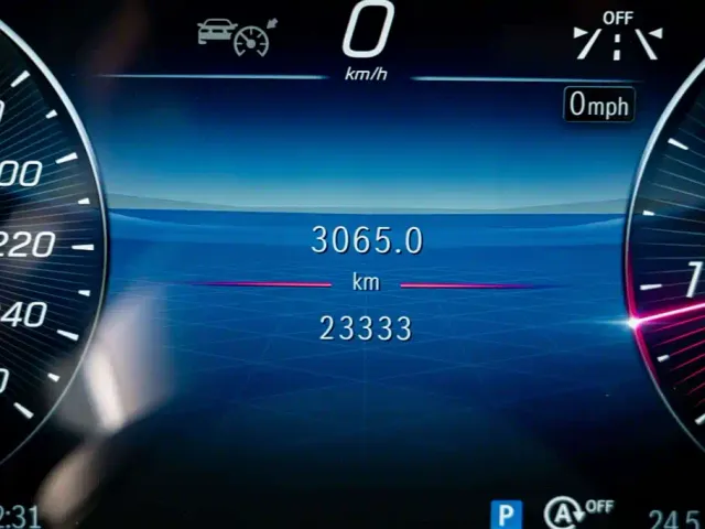 Mercedes-Benz C-Class — Фото автомобиля 9