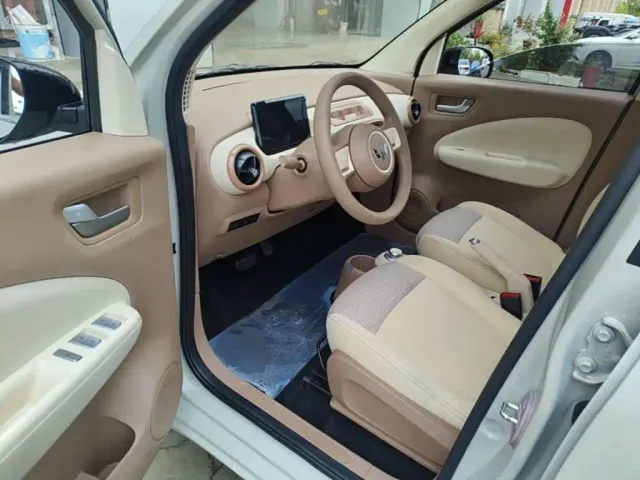 Wuling Hongguang Mini EV — Фото автомобиля 15