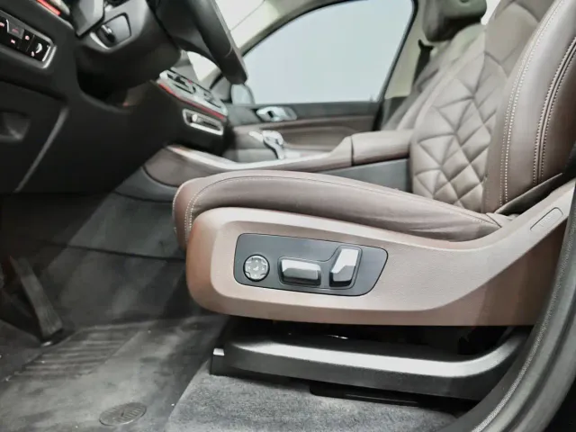 BMW X5 — Фото автомобиля 14