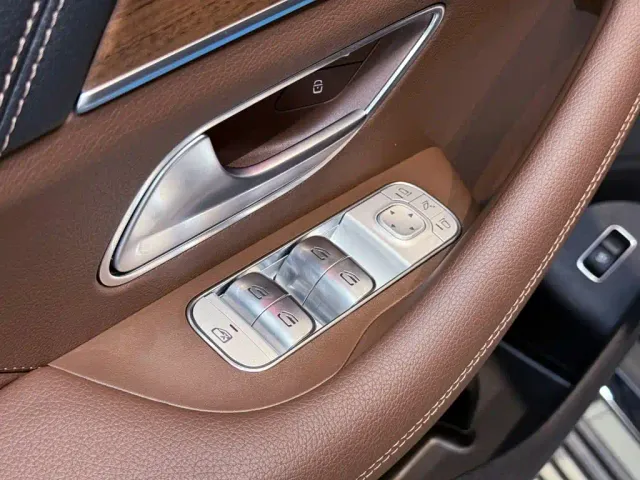 Mercedes-Benz GLS-Class — Фото автомобиля 18