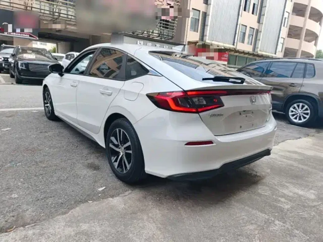 Honda Civic — Фото автомобиля 4