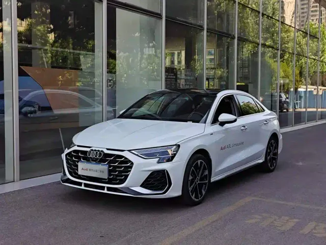 Фотография автомобиля — Audi A3