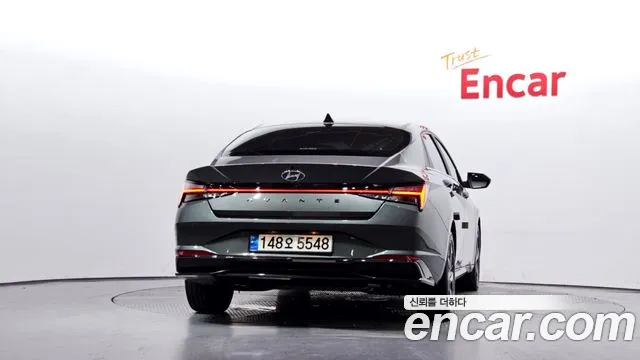 Hyundai AVANTE Inspiration — Фото автомобиля 4