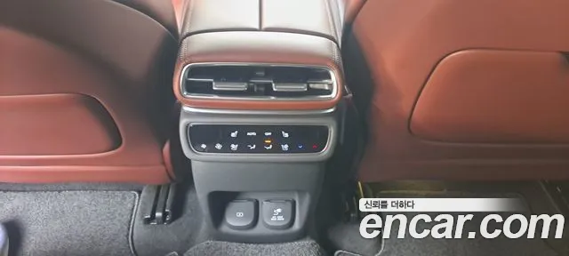Genesis GV80 — Фото автомобиля 17