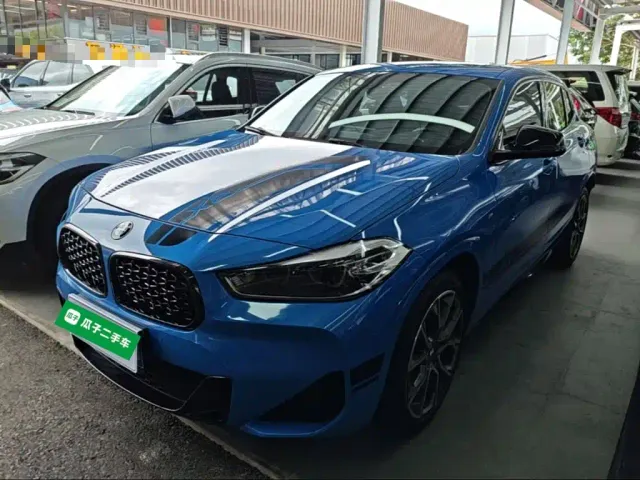 Фотография автомобиля — BMW X2