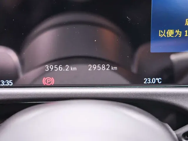Mercedes-Benz E-Class — Фото автомобиля 11