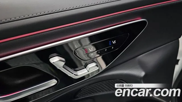 Mercedes-Benz E-Class — Фото автомобиля 16